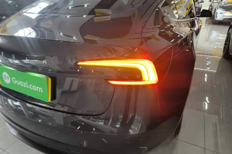 Used Tesla Model 3 2023 Rear-Wheel-Drive Version