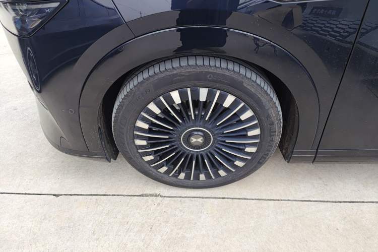 Used XPeng X9 2025 740 Ultra-Long Range Max