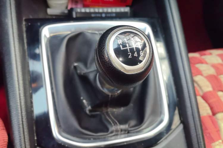 Used Mazda CX-5 2017 2.0L Manual Two-Wheel Drive Comfort Version China VI Standard
