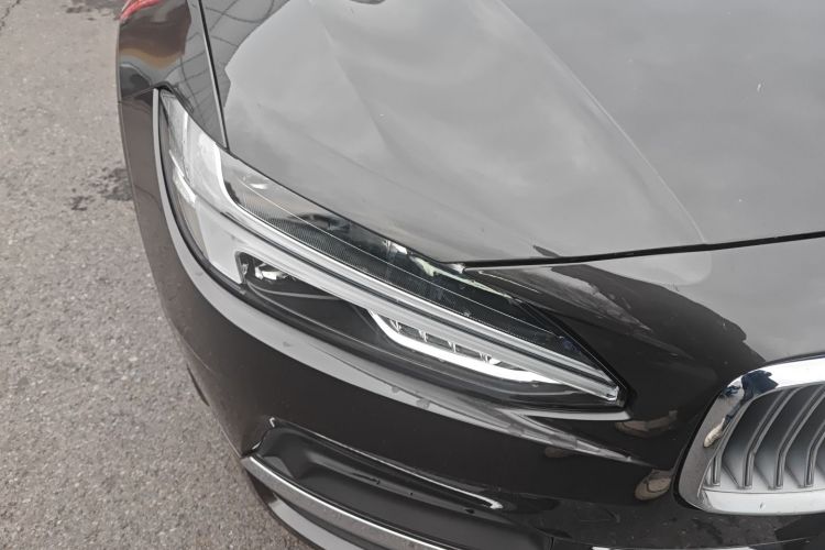 Used Volvo S90 2025 B5 Zhiyuan Luxury Edition Right Front Headlight