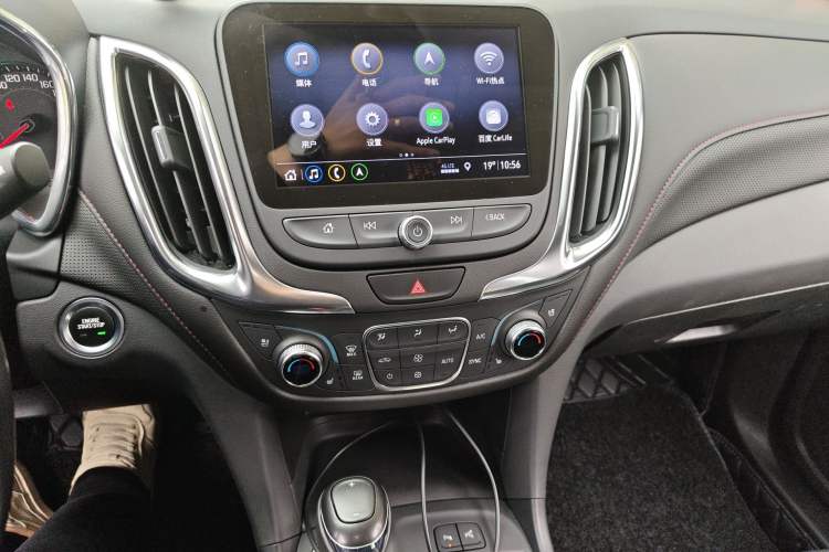 Used Chevrolet Equinox 2019 Redline 550T Automatic All-Wheel-Drive Trailblazer RS China VI Standard Audio And AC Panel