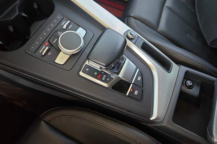 Used Audi A4L 2018 30th Anniversary Edition 40 TFSI Fashion Model