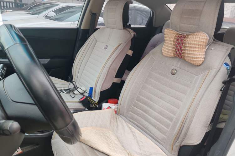 Used Kia K2 2015 Sedan 1.4L MT GLS