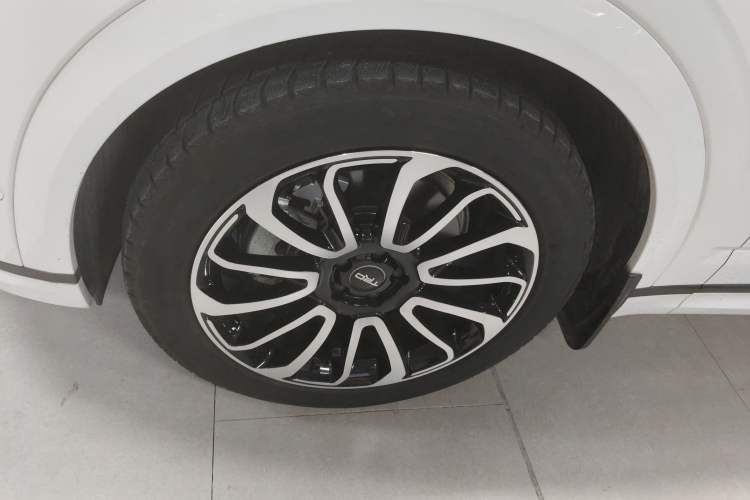 Used Lynk & Co 09 2021 2.0T Halo Six-Seater