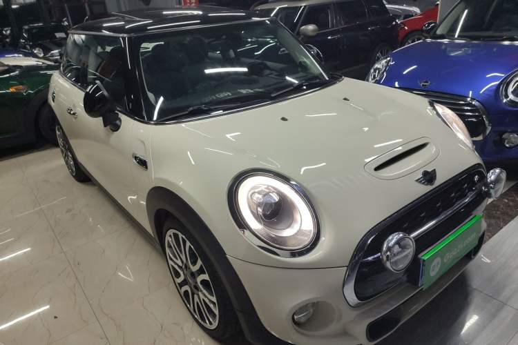 Used MINI MINI 2016 2.0T COOPER S Pioneer Edition
