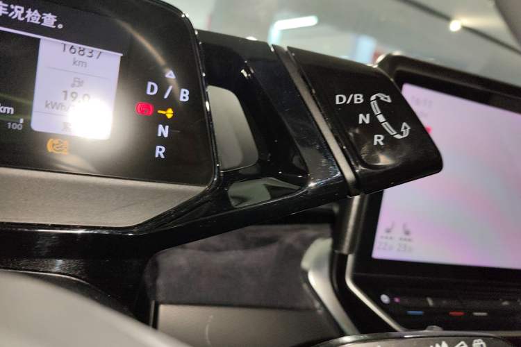 Used Volkswagen ID.6 X 2022 Smart Enjoyment Long-Range Edition
