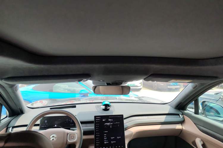 Used Nio ES8 2024 100kWh Signature Edition Headliner