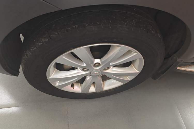 Used Chevrolet Captiva 2015 2.4L 4x4 Flagship Edition 7-Seater
