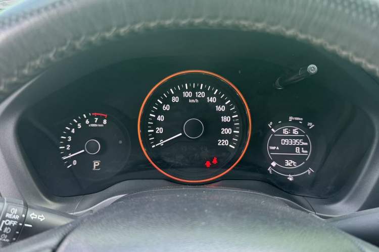 Used Honda Vezel 2017 1.8L CVT Front-Wheel Drive Pioneer Edition