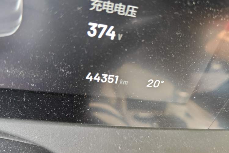 Used Li Auto ONE 2021 Extended-Range 6-Seater Version Odometer Close Up