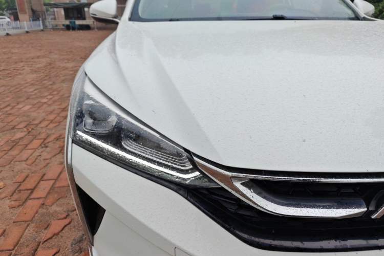 Used Dongfeng Aeolus Yixuan 2020 230T Automatic Dazzle Track Edition