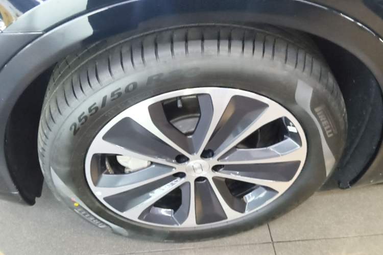 Used Hima Luxeed R7 2026 Model Range-Extending Max