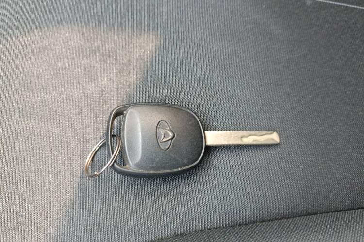 Used CHANGAN OSHAN X70A 2019 1.5L Manual Basic Version China VI Standard