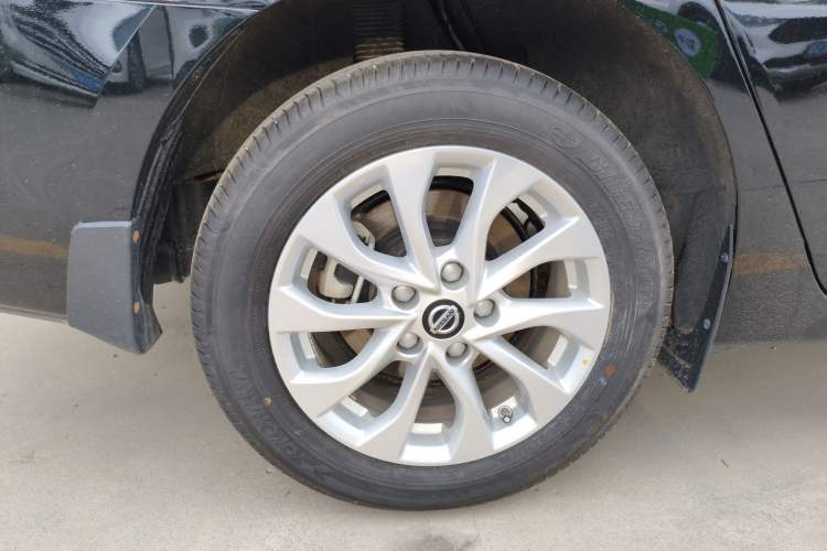 Used Nissan Sylphy 2024 Facelifted Three Classic 1.6XE CVT Comfort Edition Right Rear Wheel Hub