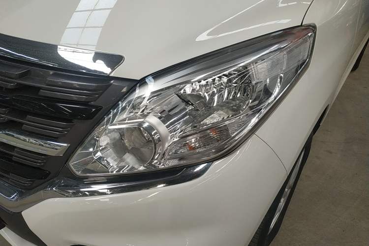 Used FORTHING Lingzhi PLUS 2024 1.5T Manual Luxury 7-Seater