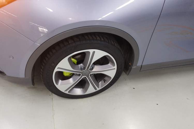 Used Geometry C 2022 Citrus C550
