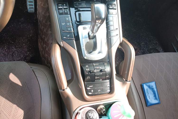 Used Porsche Cayenne 2011 Cayenne 3.0T Gear Lever