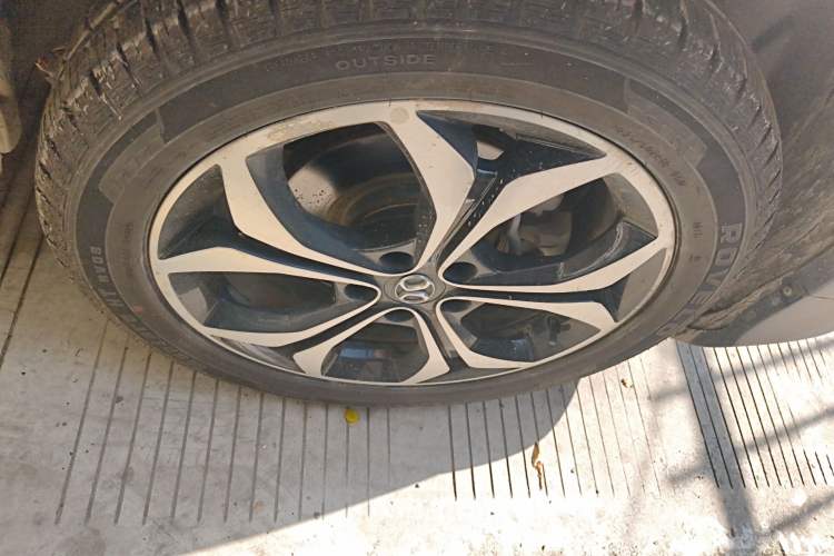 Used BAIC Beijing X5 2018 1.5T CVT Elite Version National V Right Front Wheel Hub