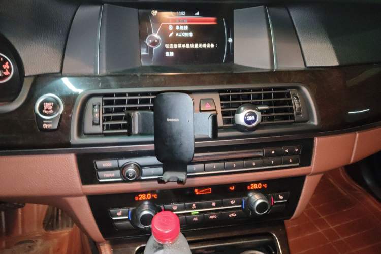 Used BMW 5 Series 2014 525Li Leading Model
