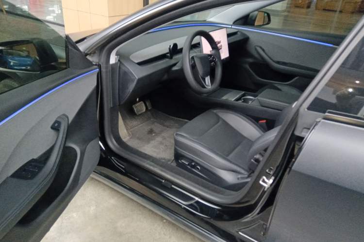 Used Tesla Model 3 2023 Rear-Wheel-Drive Version
