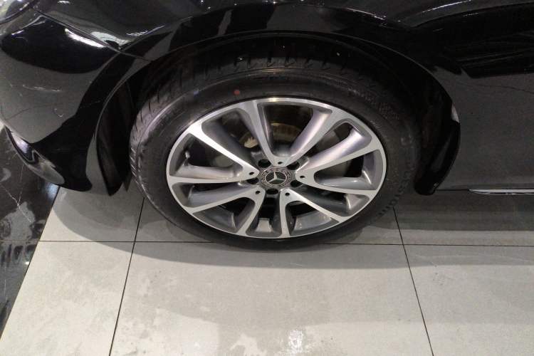 Used Mercedes-Benz E-Class 2019 E 300 L Stylish Model
