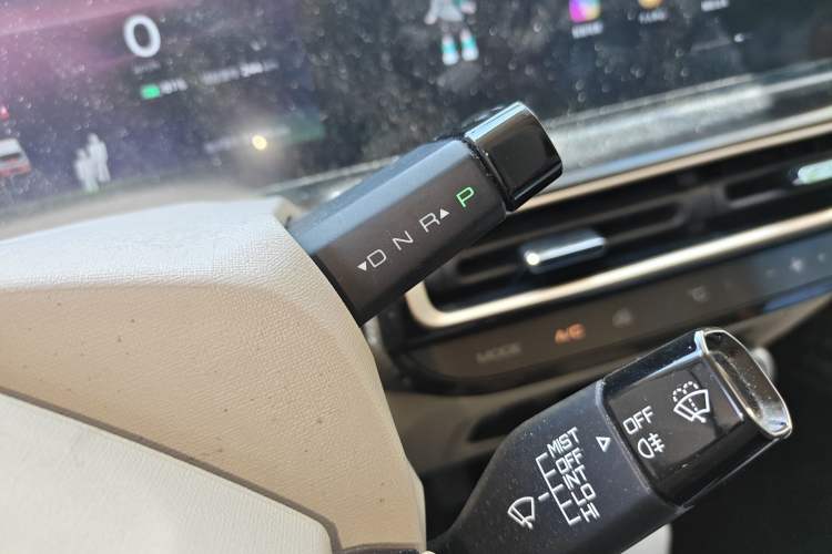 Used Baojun KiWi EV 2023 DJI Edition Lithium Iron Phosphate Gear Lever