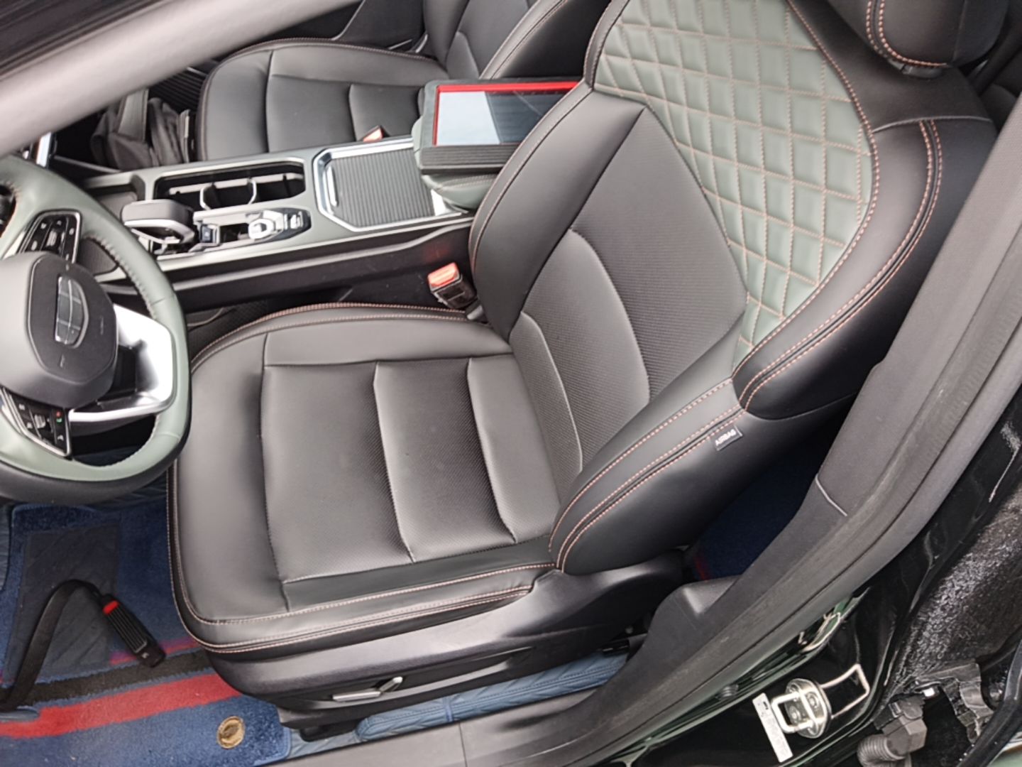 Geely Auto Haoyue L 2023 2.0T DCT Prestige Edition — снимка 17