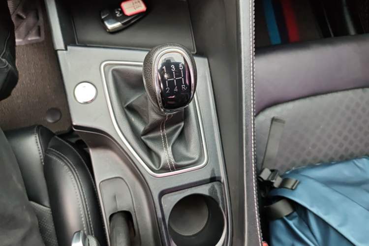 Used CHANGAN Eado 2020 PLUS 1.6L GDI Manual Luxury Model Gear Lever