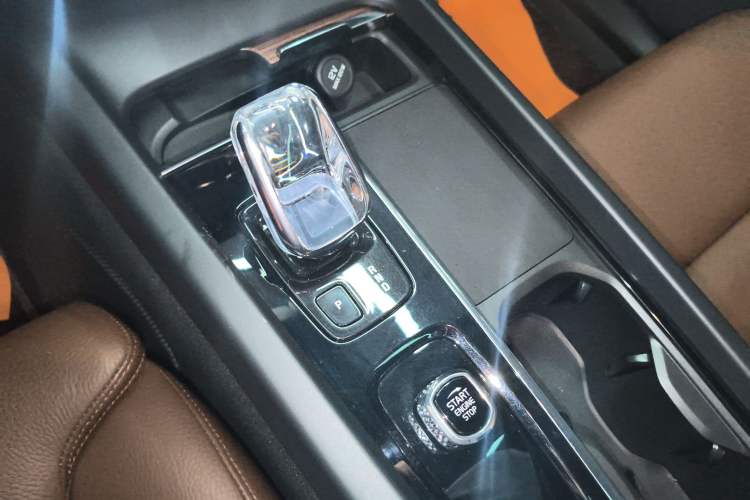 Used Volvo XC60 2022 B5 4x4 Smart Luxury Edition
