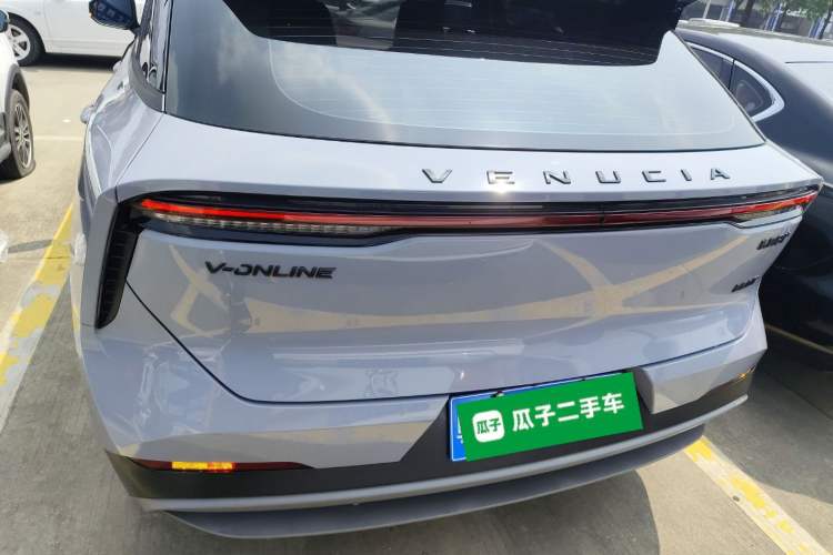 Used Venucia V 2021 260T Idol Edition