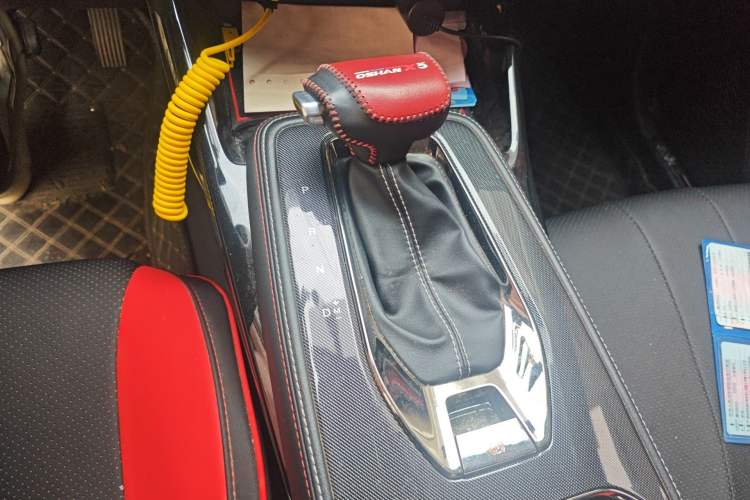 Used CHANGAN OSHAN X5 2021 1.5T DCT Prestige Edition Gear Lever