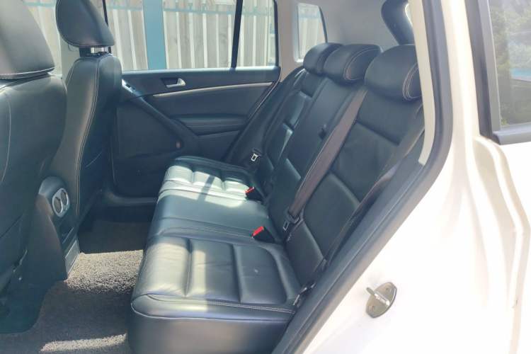 Used Volkswagen Tiguan 2016 280TSI Automatic Two-Wheel Drive Silk Road Comfort Edition
