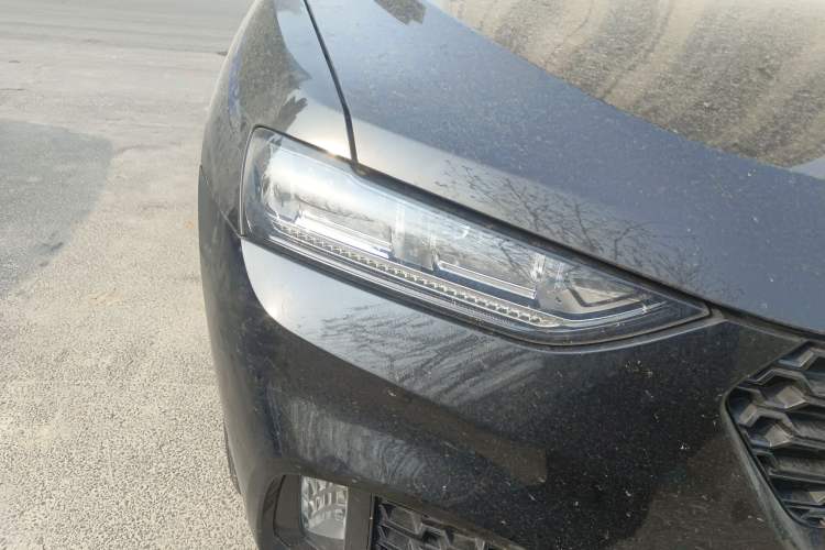 Used Wey VV7 2017 2.0T Flagship Model Exterior 6