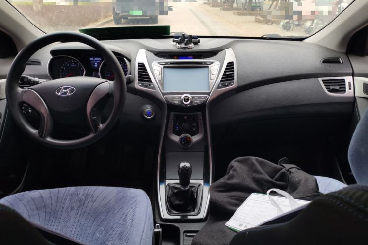 Used Hyundai Elantra (5th Generation / Langdong) 2012 1.6L Manual Leading Model