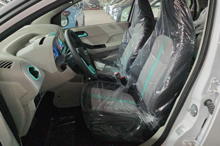 Used JMEV Xiao Qilin 2026 Model PLUS+ Comfort Version Left Front Seat