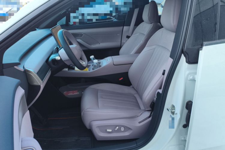 Used ONVO L60 2024 60 kWh Rear-Drive Version