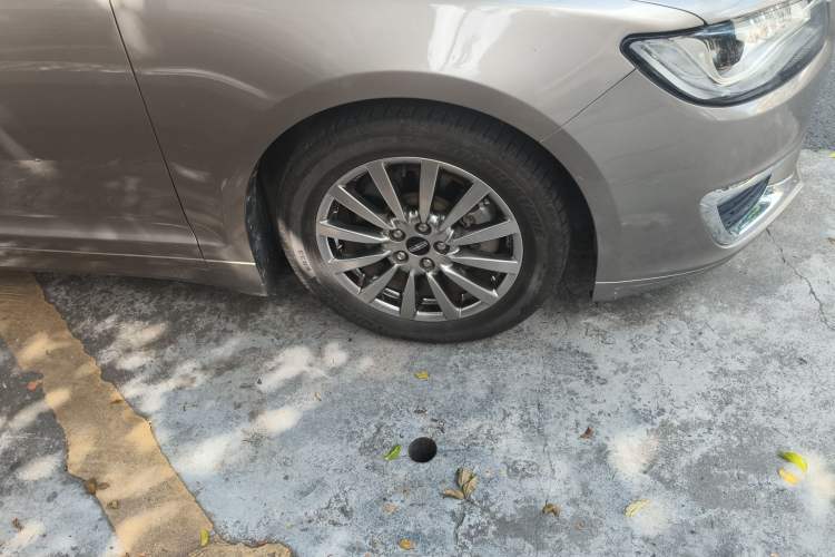 Used Lincoln MKZ 2019 2.0T Luxury Edition China VI Right Front Wheel Hub