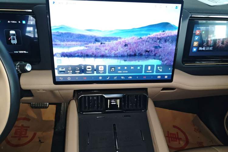 Used Formula Leopard 8 2025 Smart & Brave Flagship Edition 7 Seats Audio And AC Panel