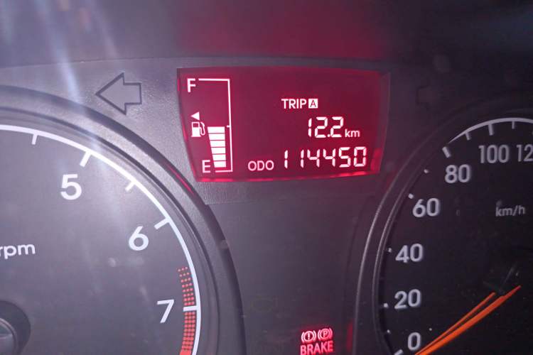 Used Hyundai Verna (older generation) 2014 1.4L Manual Smart GLS Trim Odometer Close Up