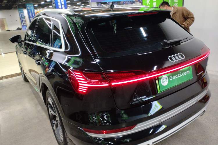 Used Audi e-tron 2021 50 quattro Prestige Edition