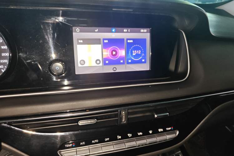 Used GAC Trumpchi M6 2021 270T DCT Luxury Edition (7-seater) Audio And AC Panel