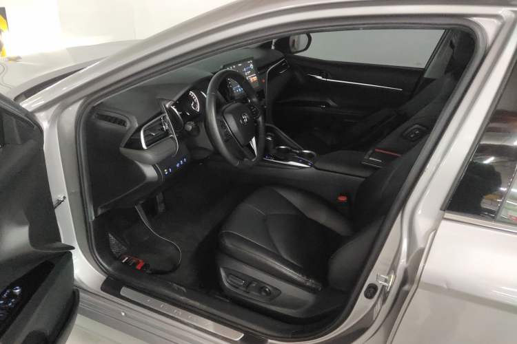 Used Toyota Camry 2021 2.0G Luxury Edition