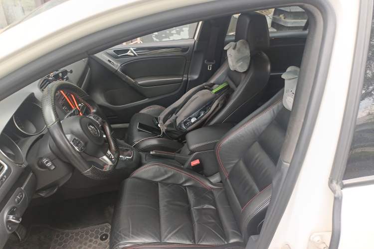 Used Volkswagen Golf GTI 2012 2.0 TSI GTI Left Front Seat