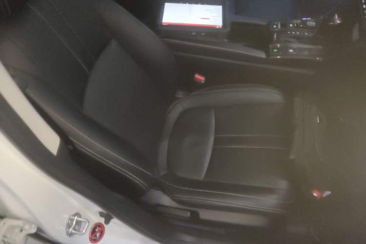 Used Honda Civic 2019 220TURBO CVT Dynamic Edition China VI Emission Standard Right Front Seat