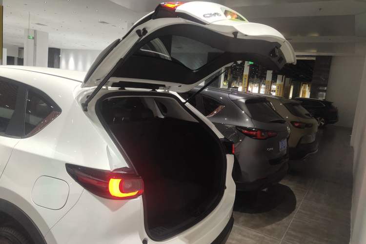 Used Mazda CX-5 2024 2.0L Automatic Two-Wheel Drive ZhiShang Version
