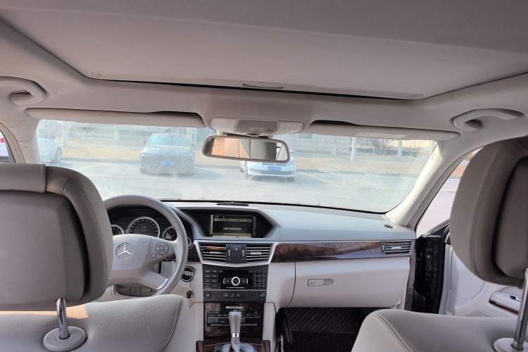 Used Mercedes-Benz E-Class 2011 E 200 L CGI Elegant Model