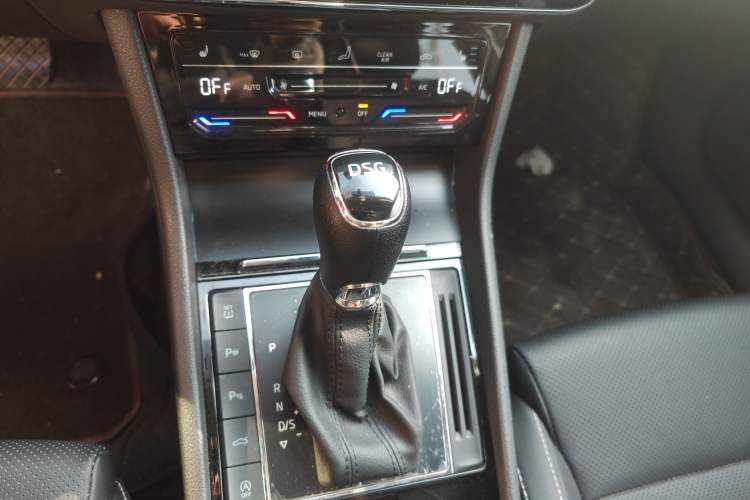 Used Skoda Superb 2023 Facelifted TSI280 DSG Luxury Edition
