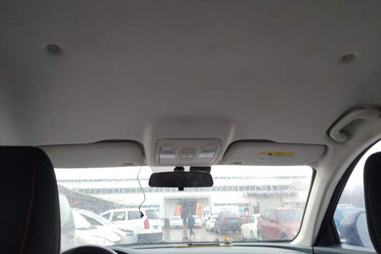 Used CHANGAN OSHAN X7 2020 1.5T Automatic Elite Edition Headliner