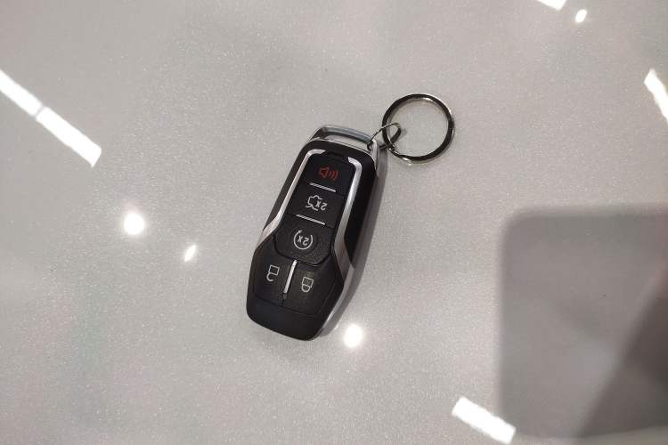 Used Ford Explorer  Interior 1