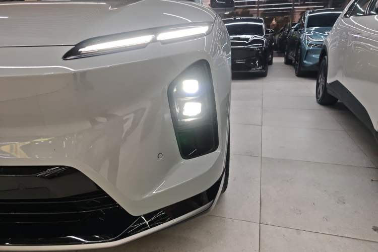 Used Nio EC6 2025 75 kWh